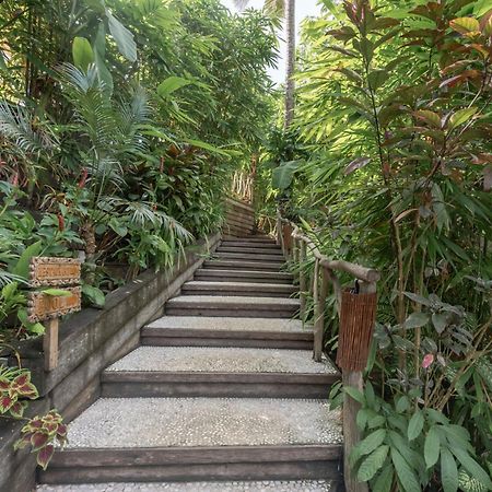 The Hillside Resort Siargao Хенерал Луна Екстериор снимка