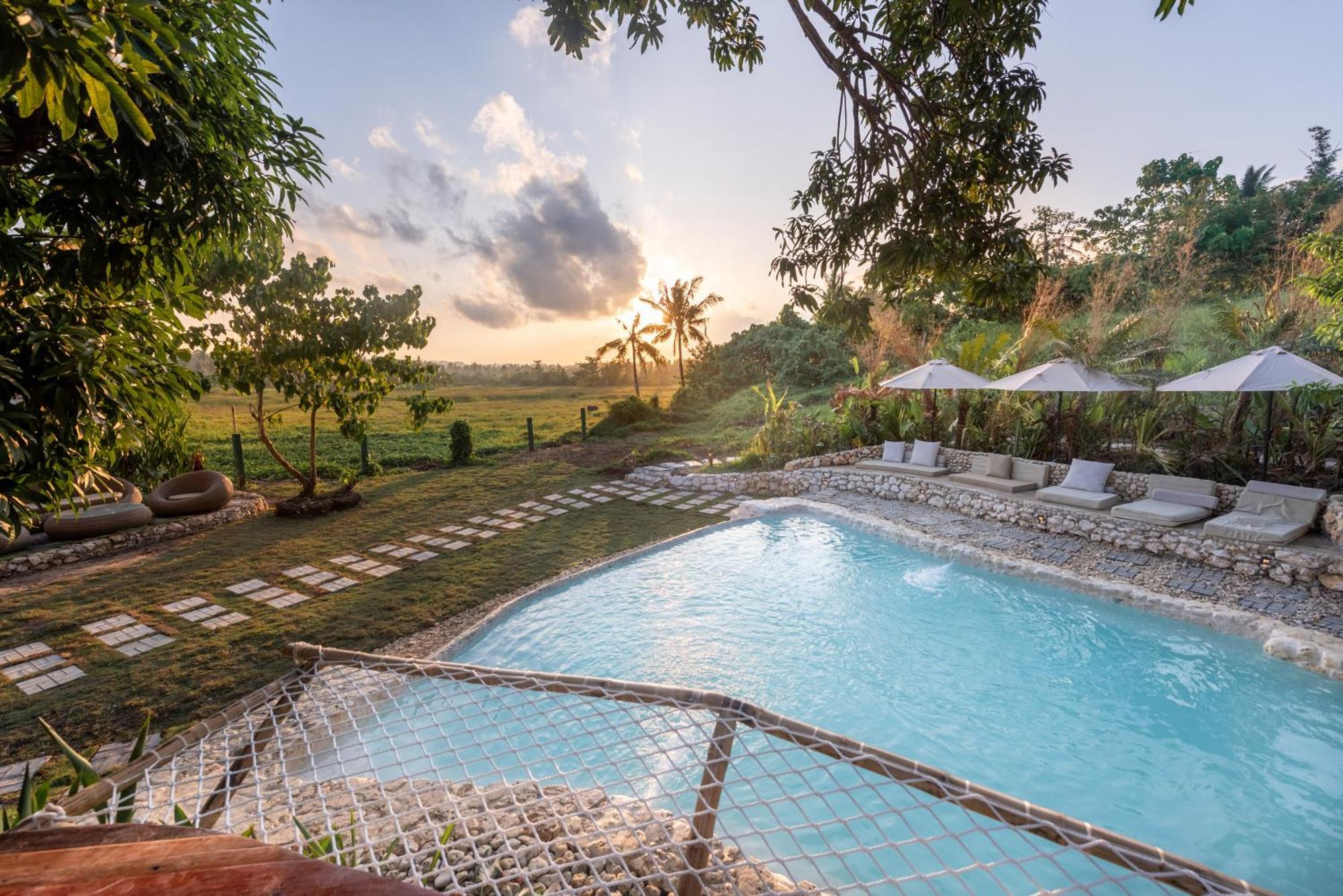 The Hillside Resort Siargao Хенерал Луна Екстериор снимка