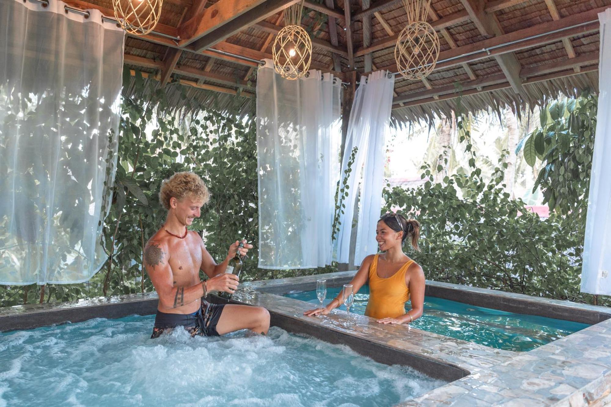 The Hillside Resort Siargao Хенерал Луна Екстериор снимка