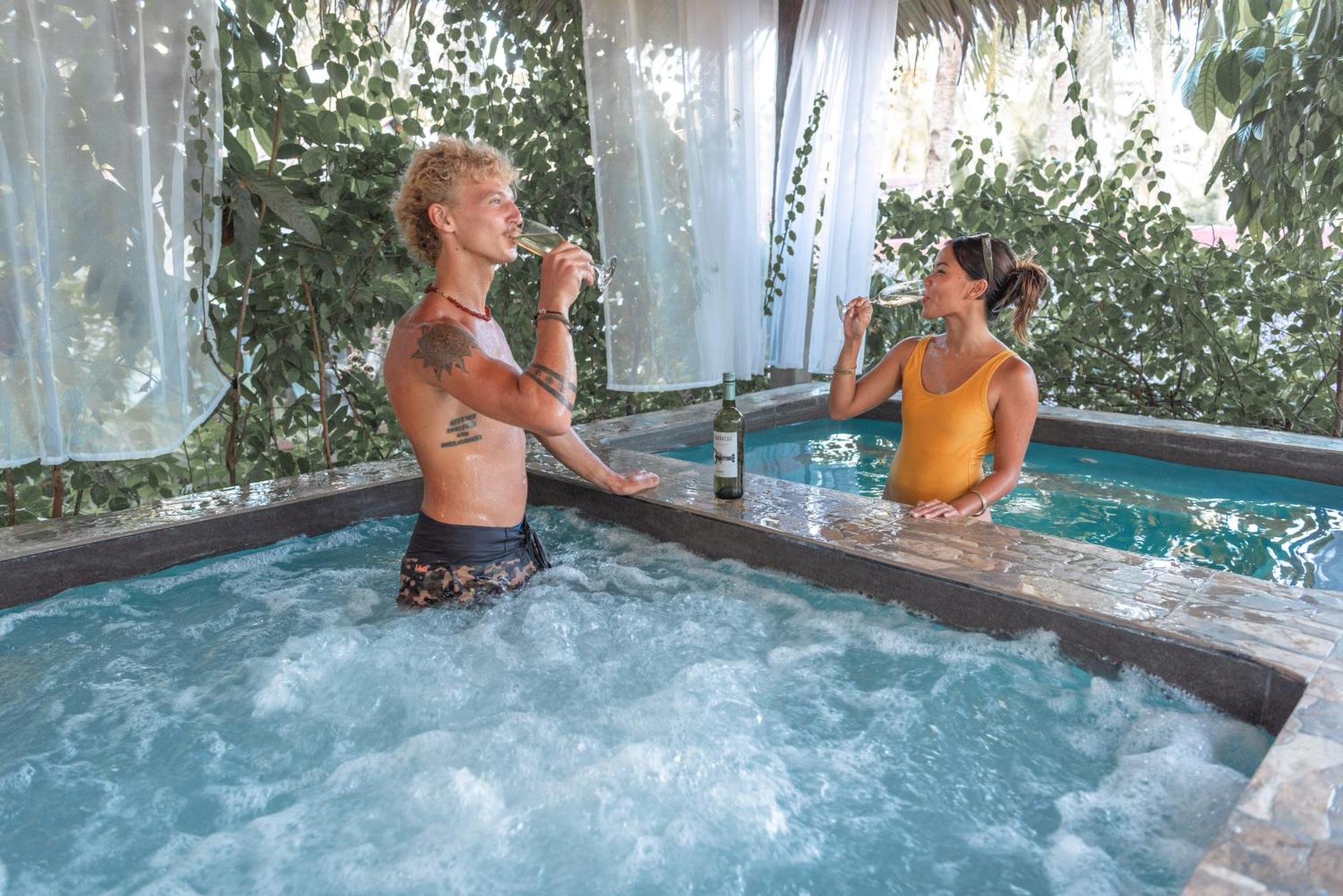 The Hillside Resort Siargao Хенерал Луна Екстериор снимка