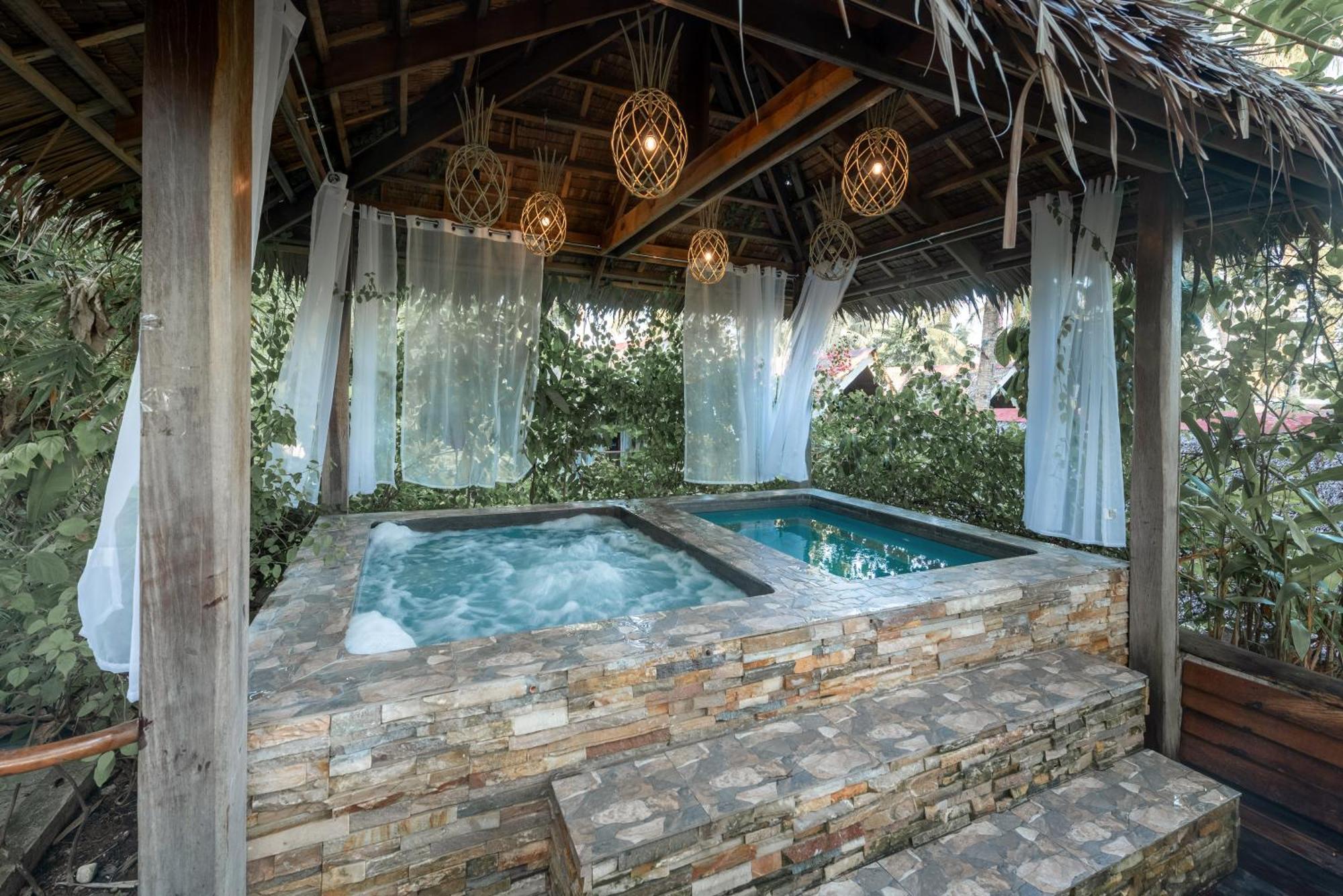 The Hillside Resort Siargao Хенерал Луна Екстериор снимка
