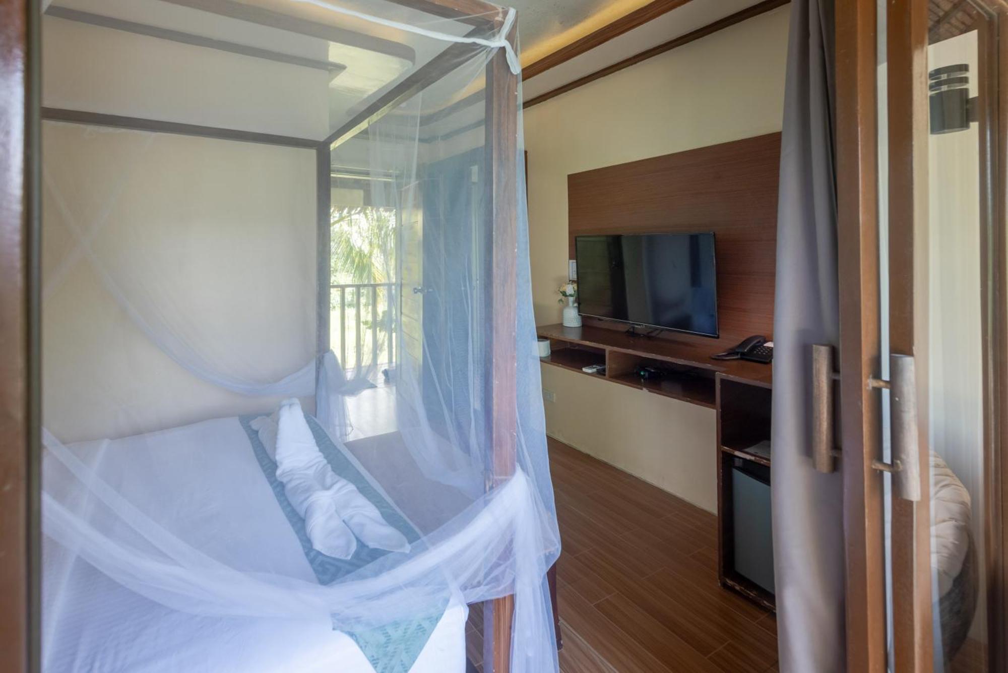 The Hillside Resort Siargao Хенерал Луна Екстериор снимка