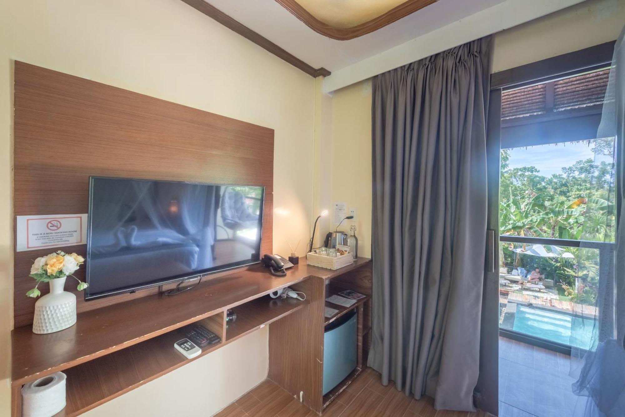 The Hillside Resort Siargao Хенерал Луна Екстериор снимка