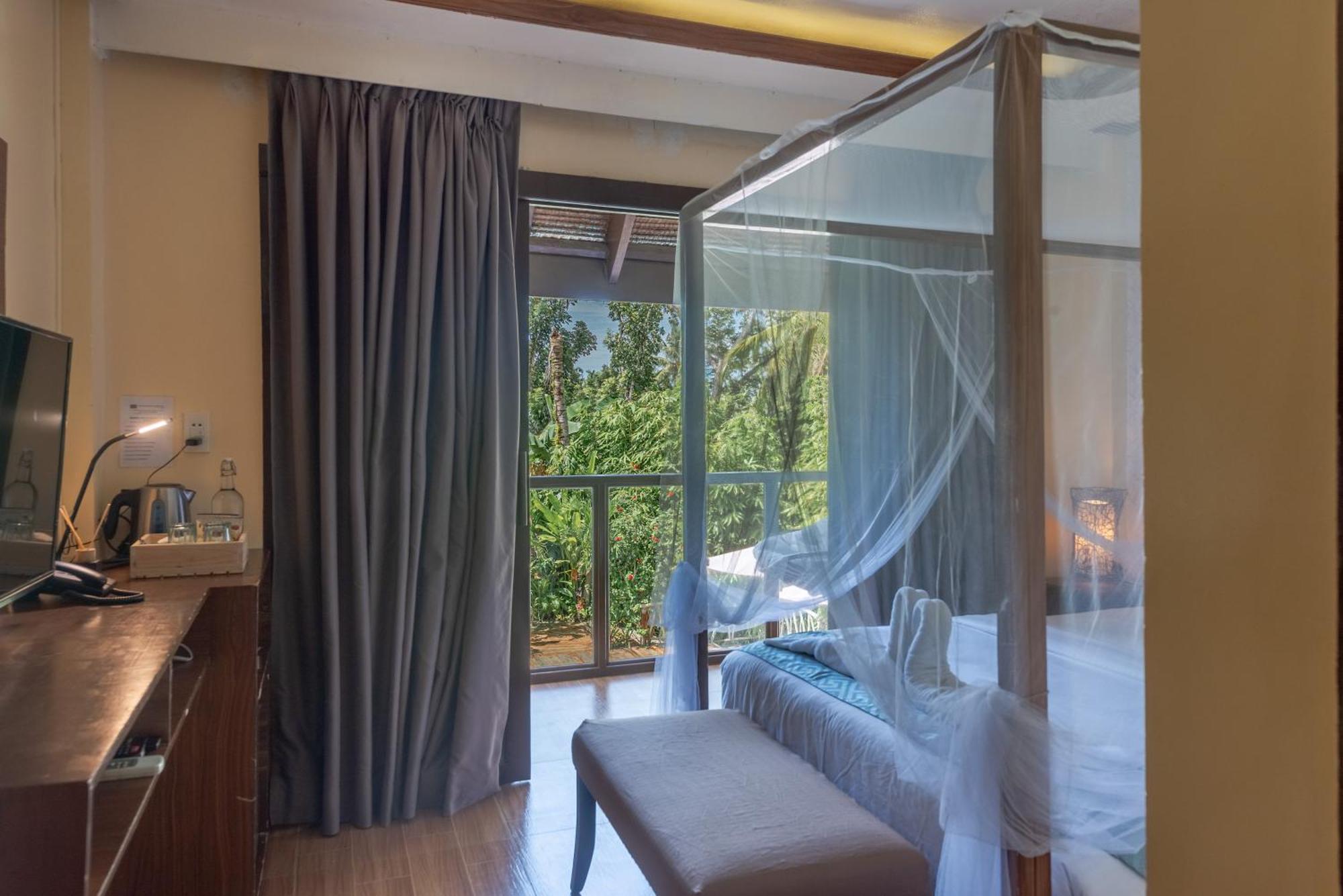 The Hillside Resort Siargao Хенерал Луна Екстериор снимка